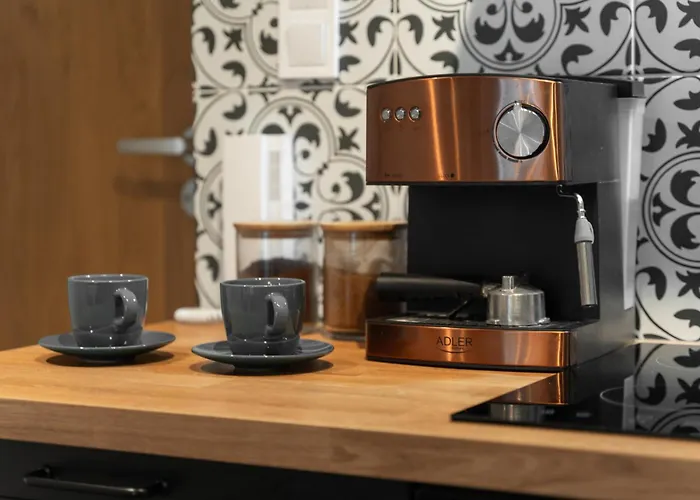 6000 Stare Bulwary No 1 *